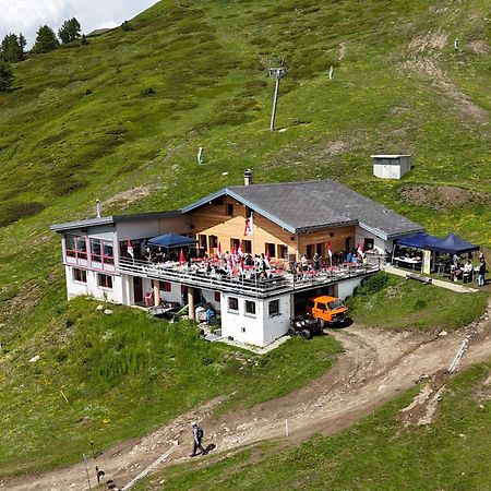 Restaurant Fleschboden Hostel Rosswald Exterior photo